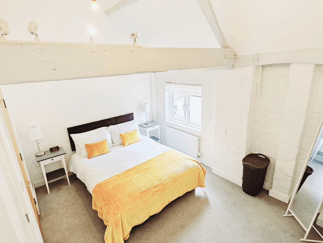 listing card gallery